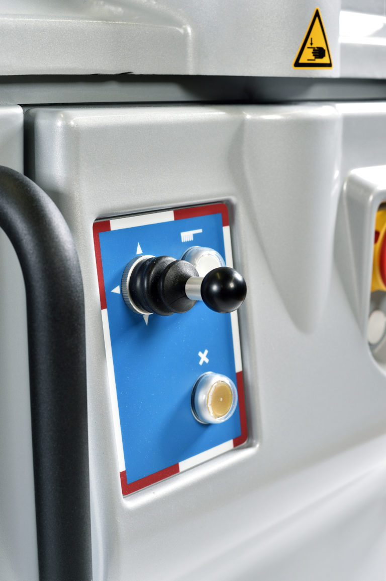 (FABRO 237 768X1154)