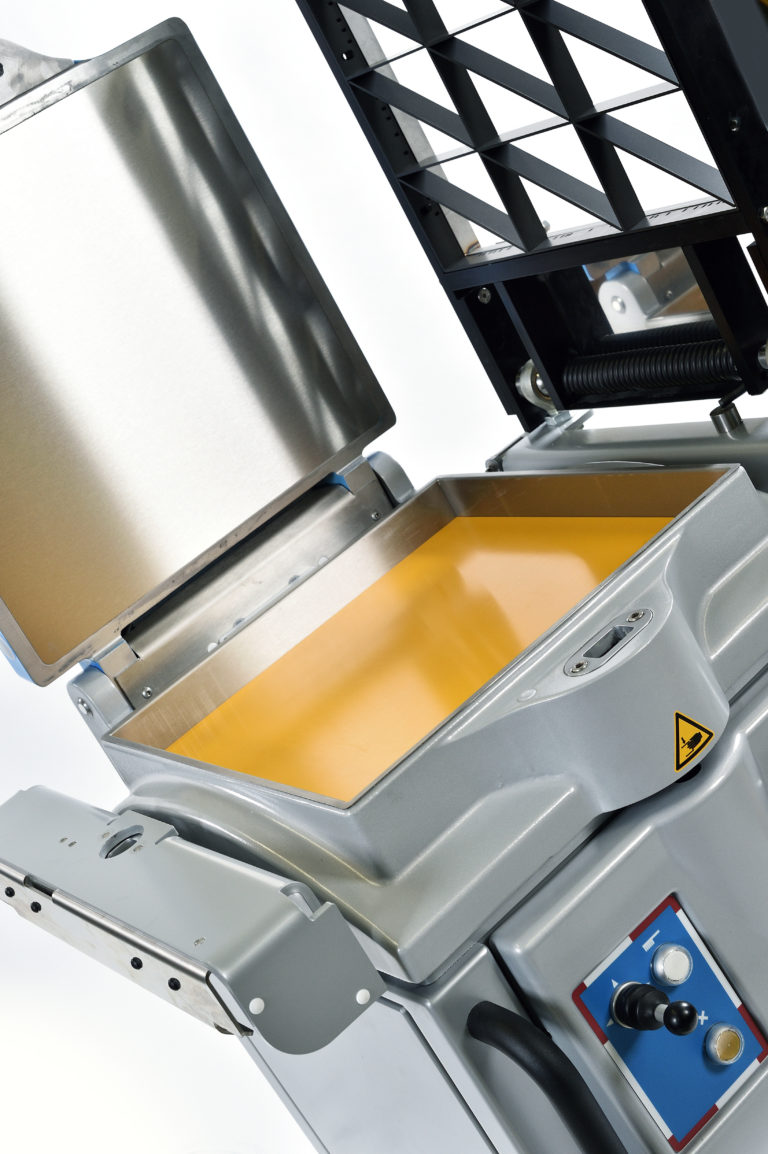 (FABRO 219 768X1154)